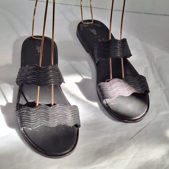 Frye Mira Wave Black Leather Slide Size 7.5 - Picture 1 of 11